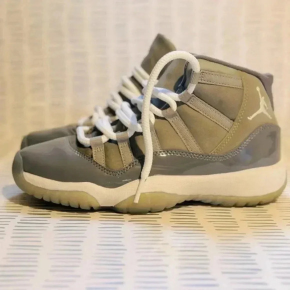 Nike Air Jordan 11 Cool Grey - Picture 1 of 11